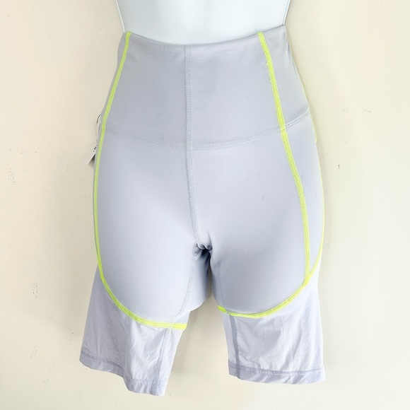 Aritzia TNA Sereno Biker Shorts High Rise Waist Pale Violet Purple Size XS - Picture 16 of 16